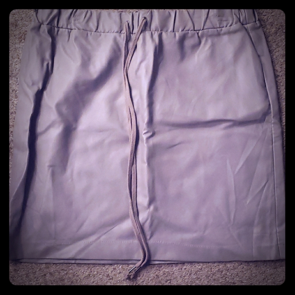Grey faux leather skirt